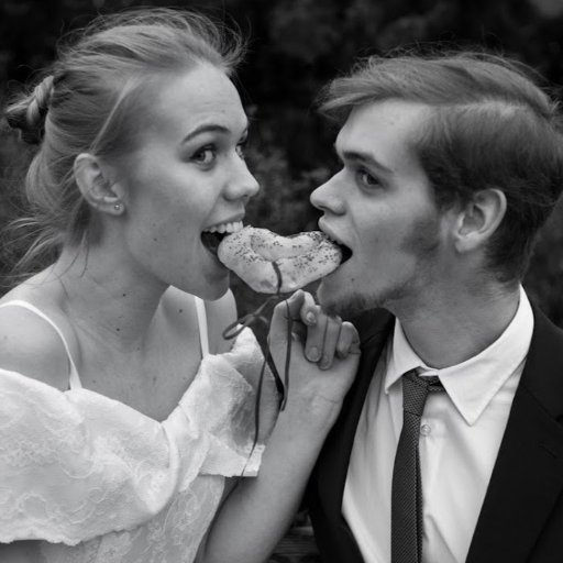 We create #weddingphotos providing a lifetime of happy memories #Hochzeitsfotograf #Hochzeitsfotos #PhotoBooth #Stuttgart #Germany https://t.co/cw0DIf2T7R