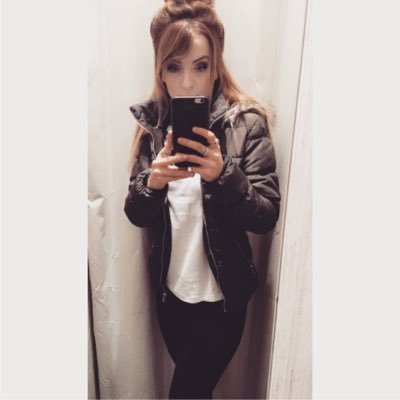 lizziegamwell18's profile picture. 