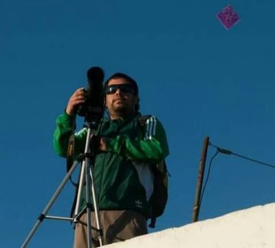 Soy fotógrafo freelance e hincha del club universidad  católica  el más grande de todos y disfruto mucho el andar en bicicleta...