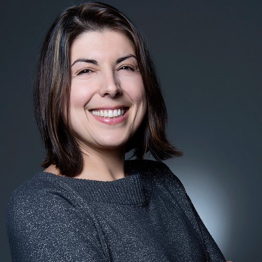 Biomedical engineer, technical marketing/business consultant, and empath who loves helping people!