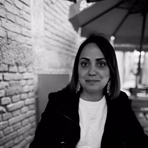 Arquiteta e urbanista, mestre em sociologia urbana.