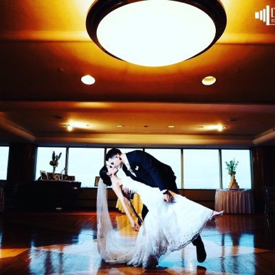Metropolitan Room at the Newark Club features views of the #Manhattan skyline from the 22nd floor, just 10 miles away, across the river in NJ! #wedding & events