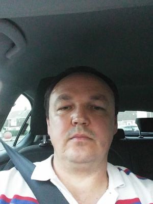 Despre mine? ce as pute sa spun decat ca;incerc sa fiu bun cu cei din jurul meu. Urasc criza si pe cei care au provocato .