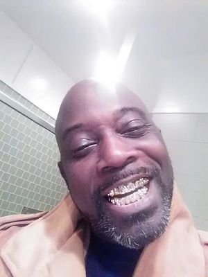 .ARTIST,ACTOR,COMEDIAN,SINGER,SONGWRITER,STORYTELLER STR8 HOOD NO CUT CARDS,DONT LIKE IT....WALK IT OFF,LOL