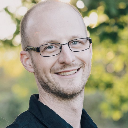 Synthetic Biology | Engineering phage, tRNA, & microbes to discover and create new biology | @PaulJaschke@fediscience.org | @paul.jaschke@threads.net 🇨🇦🇦🇺