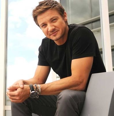 the official site for @Renner4Real , providing breaking news and general information.