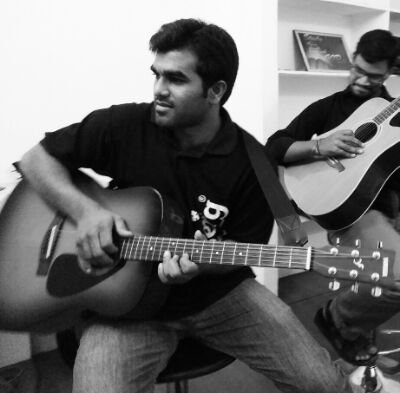 rockstarmyki's profile picture. Guitarist