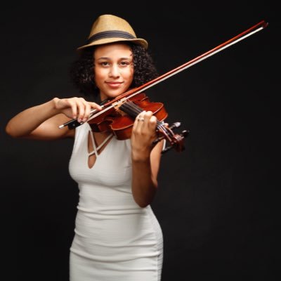 jenniviolin's profile picture. Violinist, Improviser, Teaching Artist, Massage Practitioner, Guacamole Maker