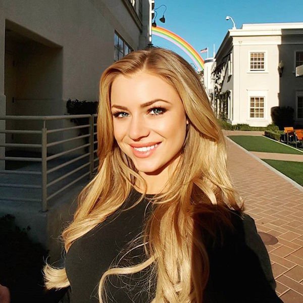 sharon16038's profile picture. 