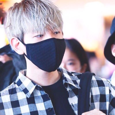 Baekhyun_Lia's profile picture. humain