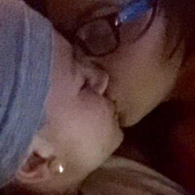 SavannahFarrel1's profile picture. Wifed up and ridiculously happy!!