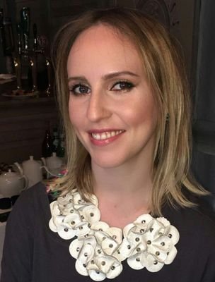 AideenFinnegan's profile picture. 🎙Multi award winning podcaster and broadcaster 
🗞 Producer with @irishtimes 
📻 Ex Newstalk & Bauer Media Group 
🎧 How to Pivot