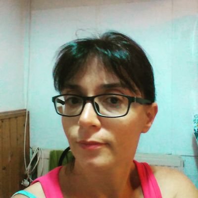 My name is Emy and I collect and sell vintage and antique and handmade items.