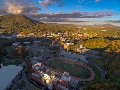 appdaddy2's profile picture. 2 youngun's at App St.  Loyal 
FB supporter and tailgate enthusiast