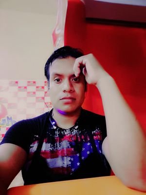 Robxnoc's profile picture. Estoy muy trankilito y ya me extrañio enserio...