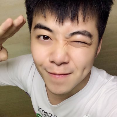 www604034709's profile picture. 