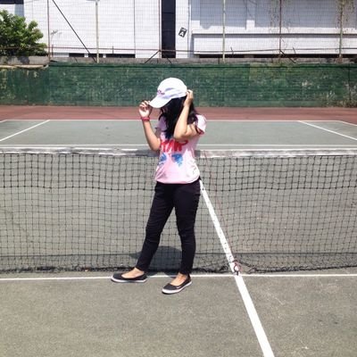 InnekePutri15's profile picture. 