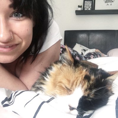 Norfolk Graphic Designer. Graduate of Lincoln Uni. Take too many photos of my dog, hate clammy hands & paint nails too often. Would never say no to a cuppa tea.