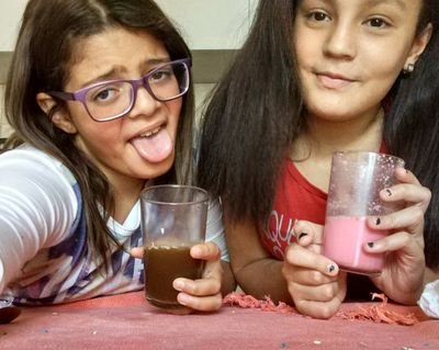 oi pessoal se inscrevam lá no canal two migas two loucas com amor e carinho o canal two migas two loucas manda bjs