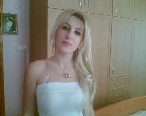 facehunting's profile picture. Fashion