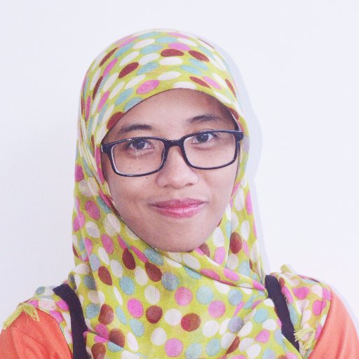 🏢Konsultan
📖Penerjemah
🖱Blogger
👰Mom of 3
💞
Lifestyle, family, daily life