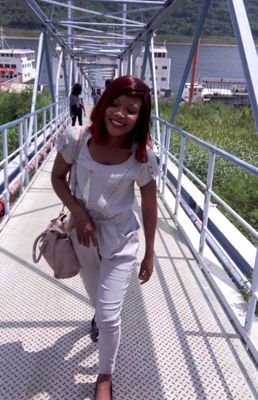 AfiWonder's profile picture. 