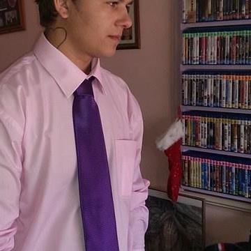 my name is Samuel being alive is all i need. if you want some crazy storys i can spin some for you im an writer and i would love to have a yarn with you.