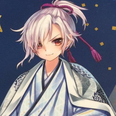 現在はスイーツデコ((くまモチーフ))メインにレジン、あみぐるみ系などやったりしてます。 最近ワイヤー小物に興味あり*°°* トプ画ヘッダー画共に白猫ヨシュアちゃん