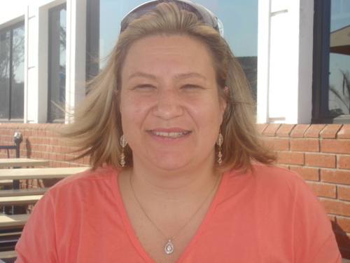 Owner of Pick and Paint Ceramic and Sandart Insideout   For  more info contact 0827830285