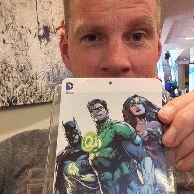 Father of 2 Toddlers. Writer. Love Sci-Fi, Fantasy, Classic Films, LEGO, and the 1980s! Watch the Dolphins, Man U, and the Habs. Well known Chocoholic.