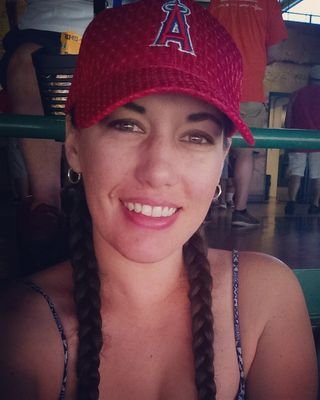 Just a single girl trying to make her way through this mess of a world in one piece.   Let's Go Angels!