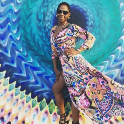 Creative producer/Writer/Vintage con·nois·seur!!! I see vibrations and feel auras!!! #secondhand #handmedown. Lover of all things Old and ugly P.L.U.R ♥️️.♋️