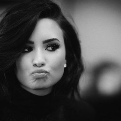 holdingddl's profile picture. ✨✨