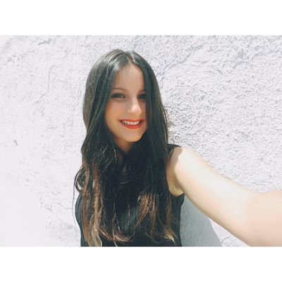 AidaCerrato27's profile picture. La vida es pura ironía.