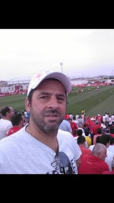 Gran aficionado al futbol en general.