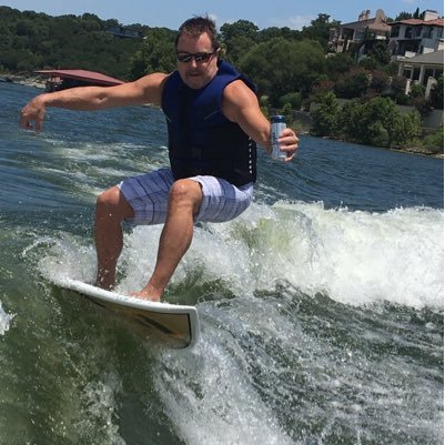 Resident Austinite, avid wake surfer, leader of global marketing strategy & execution at Qlik.