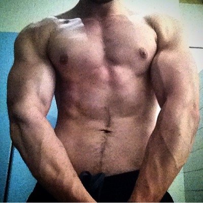 FshowFitness's profile picture. 