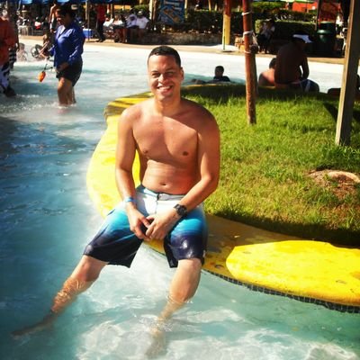 CarlosR03691812's profile picture. Deportes Baloncesto Deportes locales Viajes Moda Entretenimiento Noticias Internacionales Televisión Comedia Entretenimiento en general Comida y Bebida