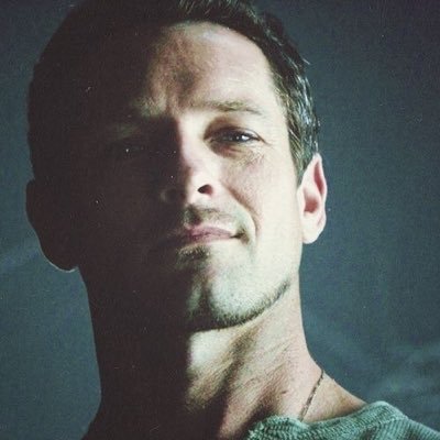 {AU, where Peter never betrayed Scott in season 4.} {Single/Bi/NL.}