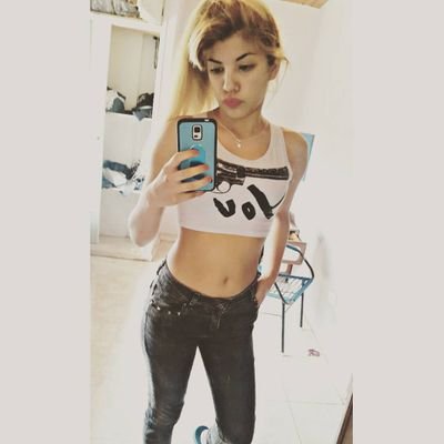 UnaLocaaDemente's profile picture. 