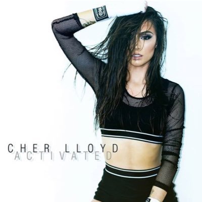 Darren Lloyd followed me (11.02.14). Cher Lloyd followed me (24.01.15). Sophie Lloyd retweeted me (12.04.2015) (14.04.2015).