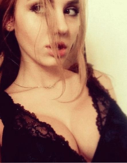 sunsetpromomod2's profile picture. 