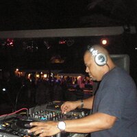 DJ Q (@djqcuracao) 's Twitter Profile