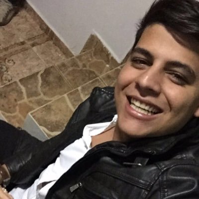 Welbert Ferreira • Publicidade ⚒ • 21 anos •  @welbertf •  @welbertferrera