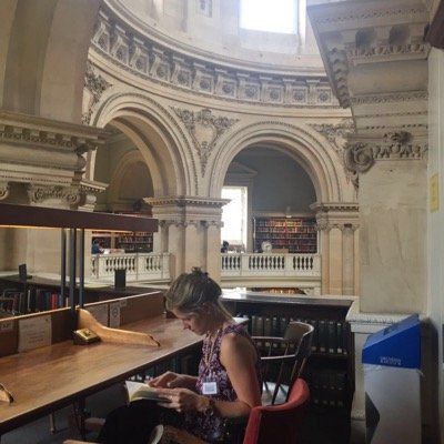 LaurajaneDoo's profile picture. PhD in Intercultural Education. Interested in educational research and reform & migration. She/her.