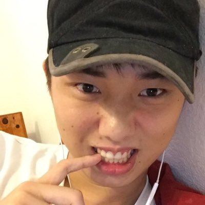 I don't use this app! snapchat- wassupji