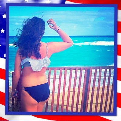 Profile Picture of Alyssa (@ConsCollegeChik) on Twitter
