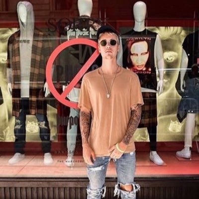 biebfl's profile picture. saw your face and got inspired.