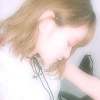 White rabbit (@strrbelly) Twitter profile photo