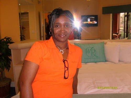 mrsbbl987's profile picture. VERY HAPPY WHEN I WANT